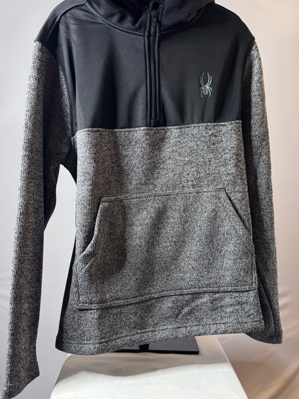 Spyder Men’s Black and Gray Half-Zip Pullover Hoodie Small